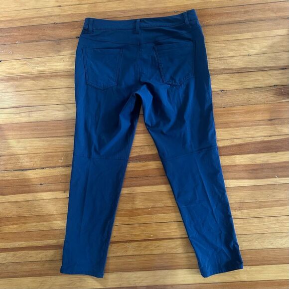 Lululemon Men’s ABC Classic-Fit 5 Pocket Pant 32” Warpstreme in True Navy - Picture 3 of 8